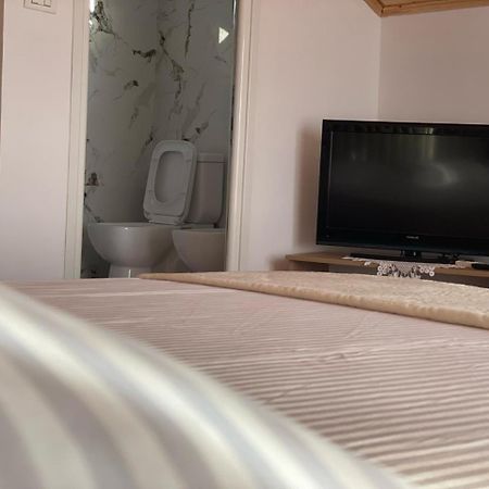 Guesthouse & Hospitality Берат Екстер'єр фото
