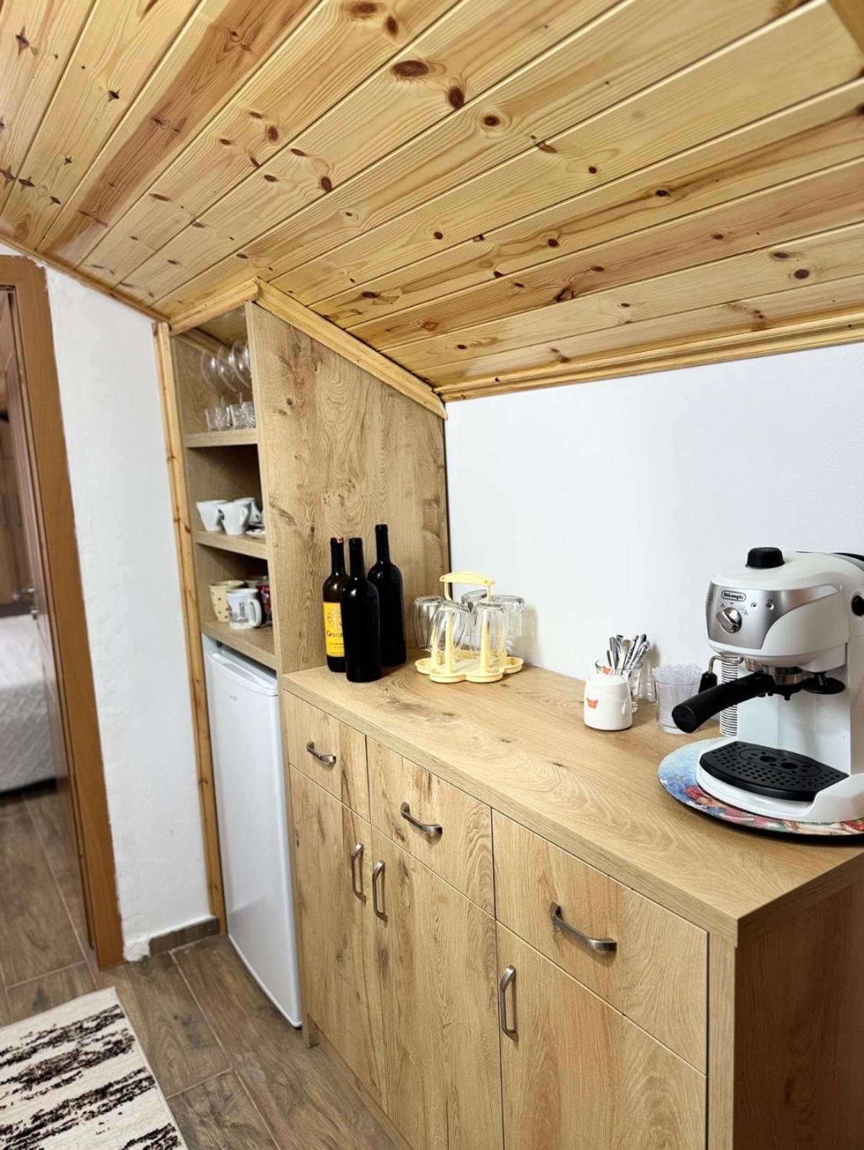 Guesthouse & Hospitality Берат Екстер'єр фото